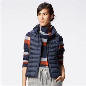 Uniqlo | Ultra Light Down Navy Puffer Vest
